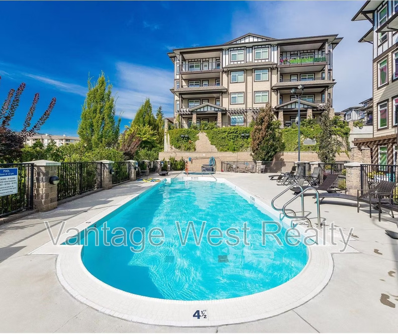 West Kelowna House: 2405-3843 Brown Rd