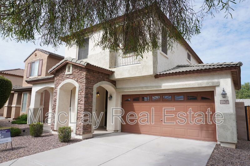 Gilbert House: 4230 S Mariposa dr