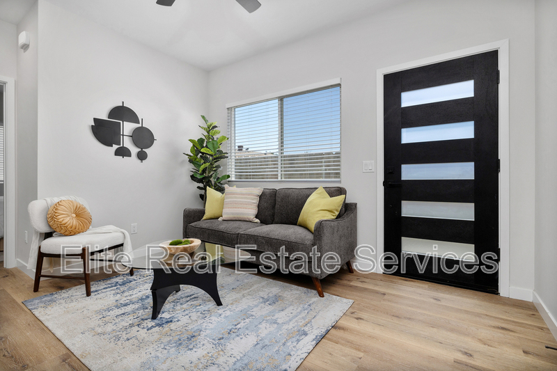 San Diego Condo: 3315 Clairemont Mesa Boulevard - 1