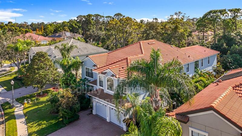 Clearwater House: 2679 Lake Breeze Ln S