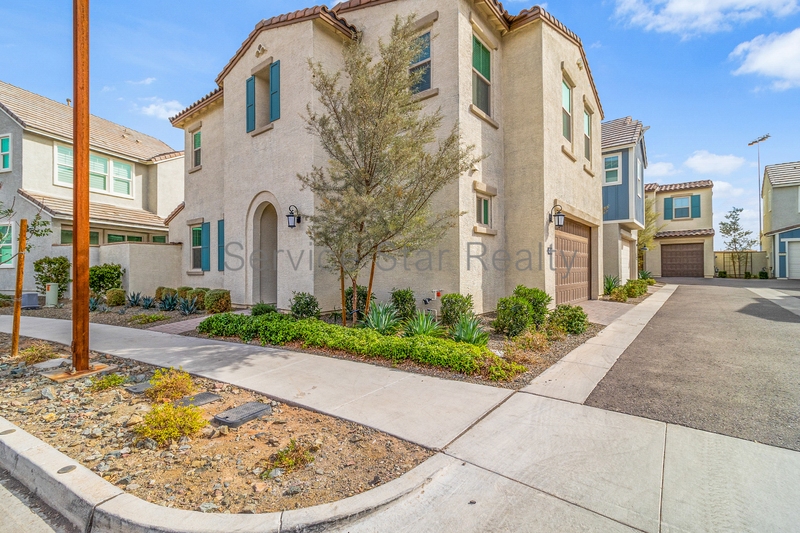 Mesa House: 4848 S Ferric