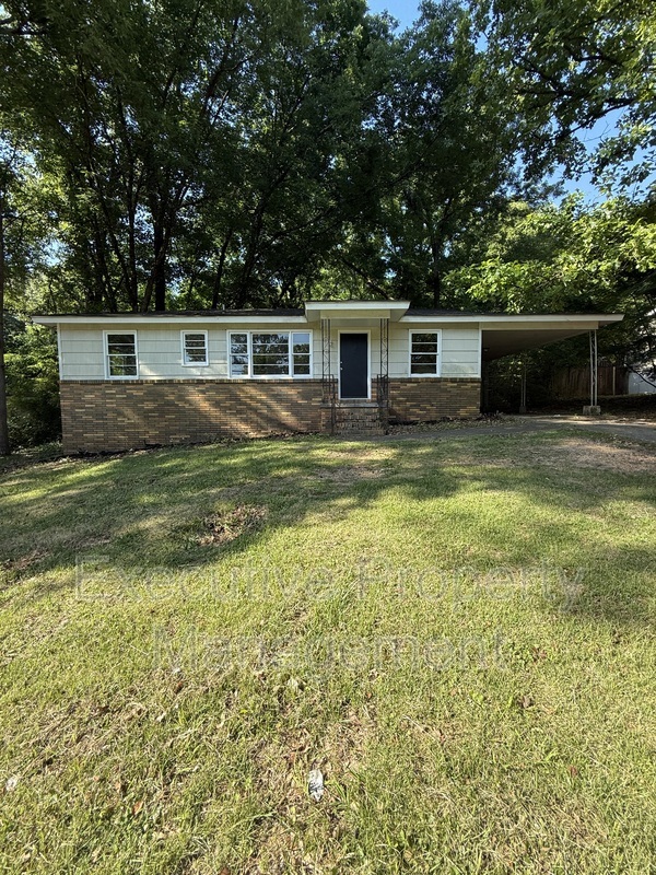 Centerpoint House: 509 20th Avenue NE