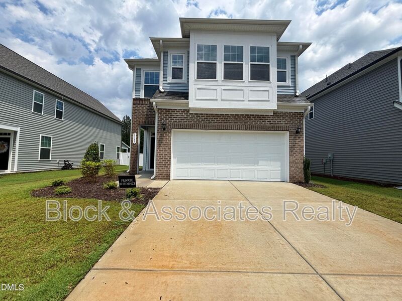Raleigh House: 5128 Ranger Grove Way