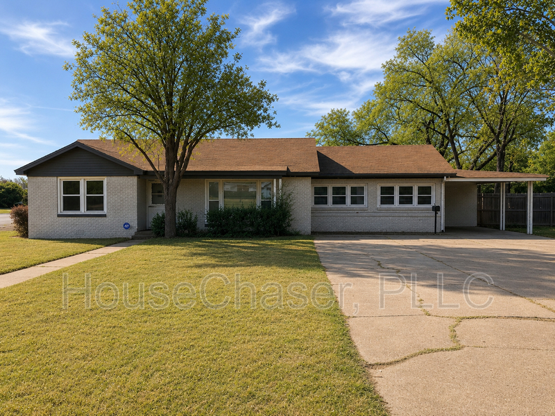 Lubbock House: 4401 17th St