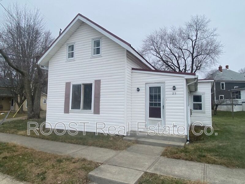 South Charleston House: 25 Jamestown Rd.