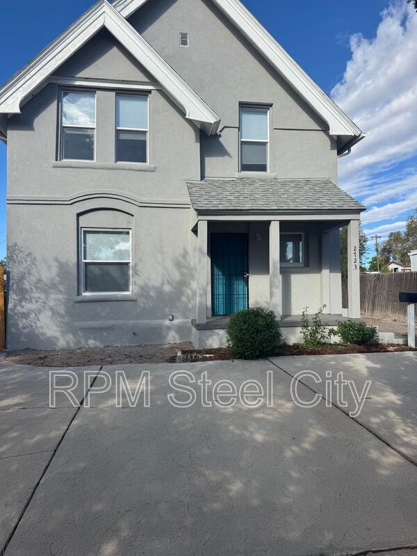 Pueblo House: 2723 3rd Ave