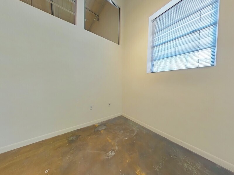 Richmond Condo: 1011 W Marshall St.
