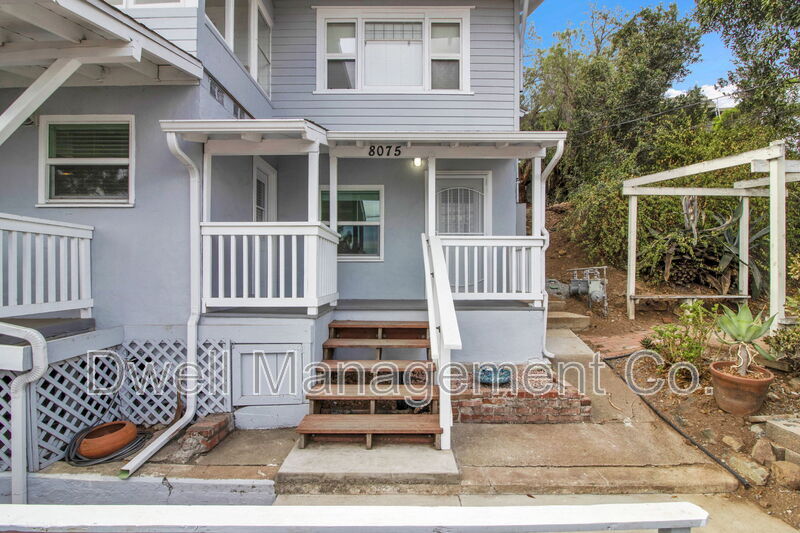 La Mesa Condo: 8075 Lemon Ave