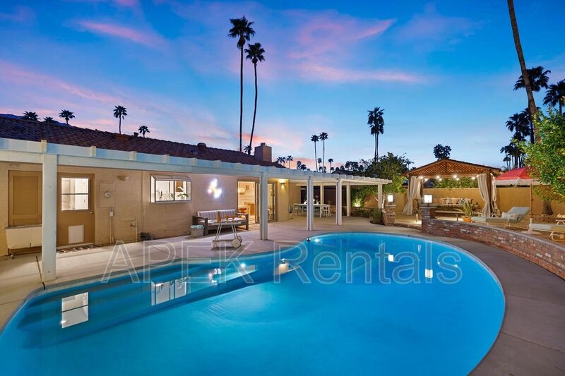 Palm Springs House: 1334 S San Joaquin Dr