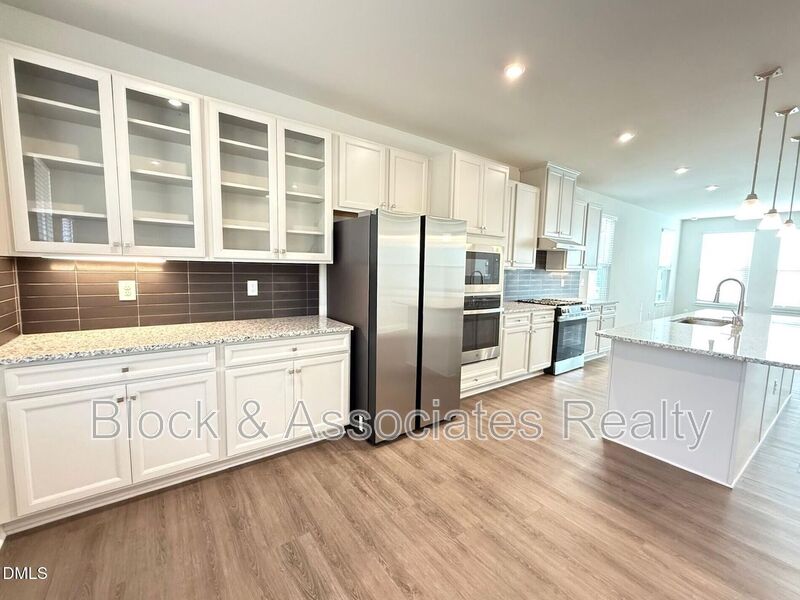 Durham House: 1362 Chowan Ave