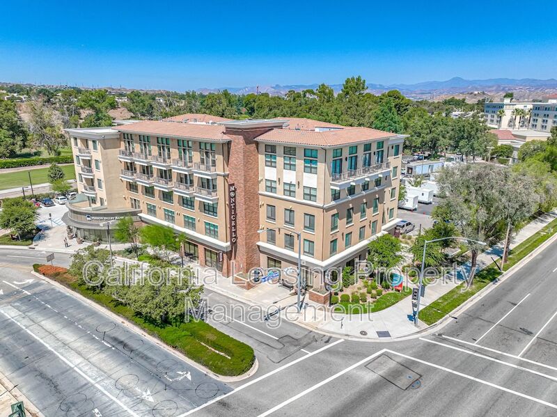 Valencia Condo: 26701 McBean Parkway