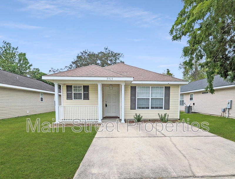Pensacola House: 5915 Bilek Drive