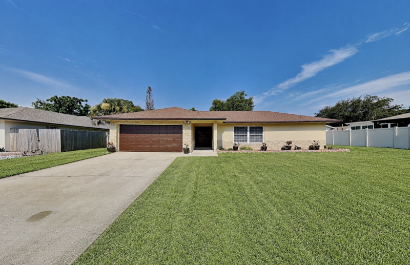 Winter Park House: 1016 Manchester Cir