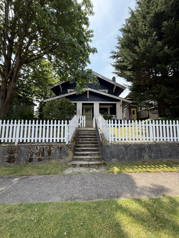 Tacoma Condo: 2906 N 21st St