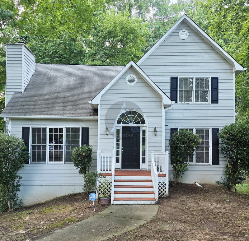 Kennesaw House: 3718 Memorial Parkway Northwest