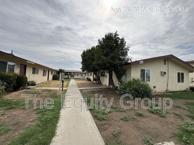 Tulare House: 340 S Blackstone St -G