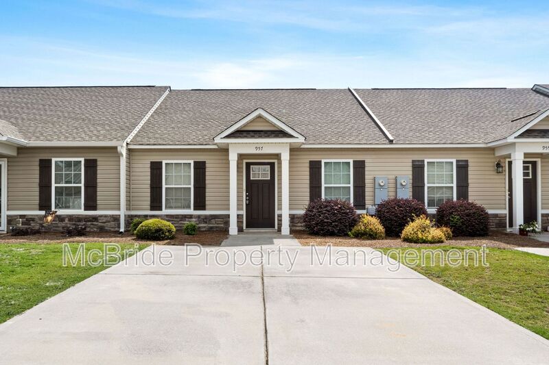 Aiken House: 957 Madrid Court