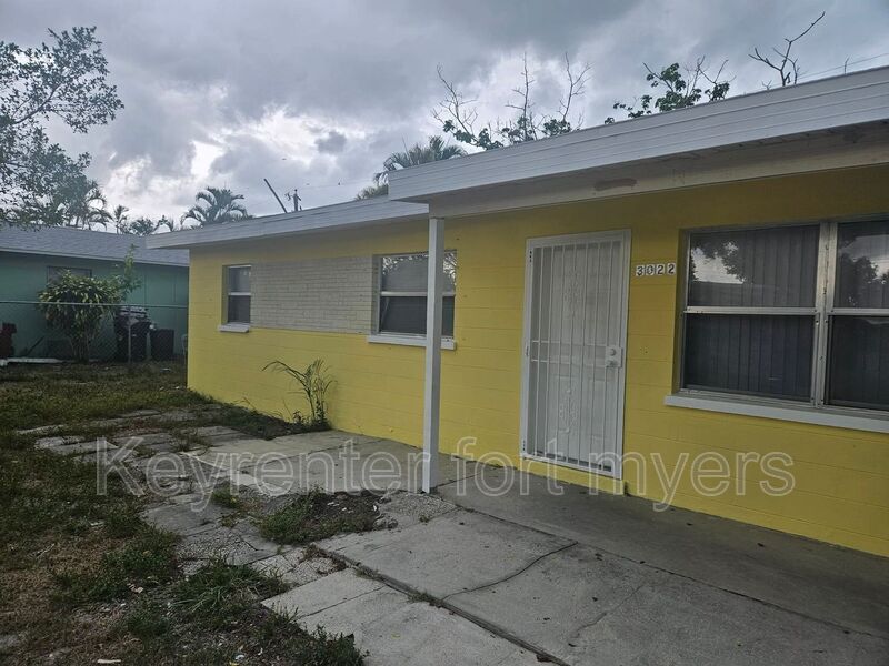 Fort Myers House: 3022 Guava St