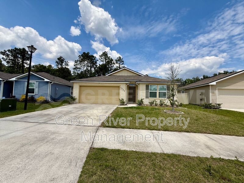Green Cove Springs House: 2038 Garrison Way