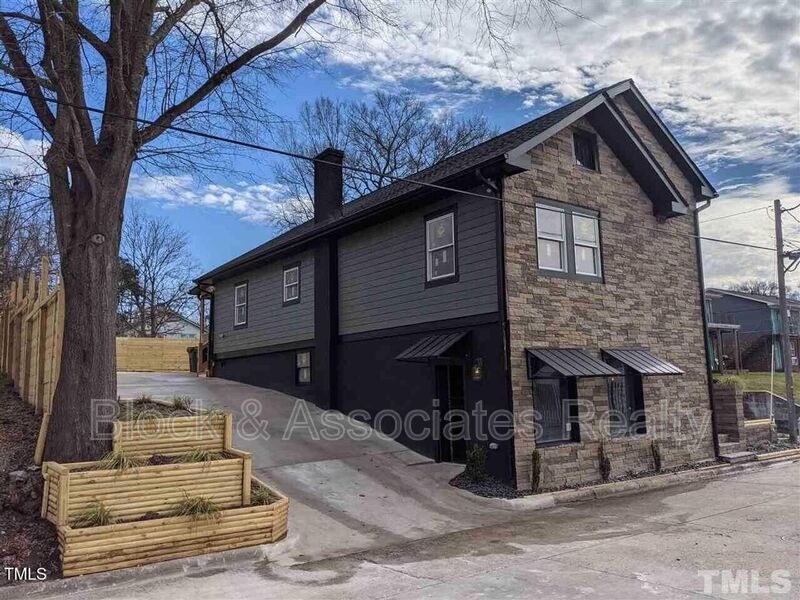 Durham Condo: 1000 Calvin Street