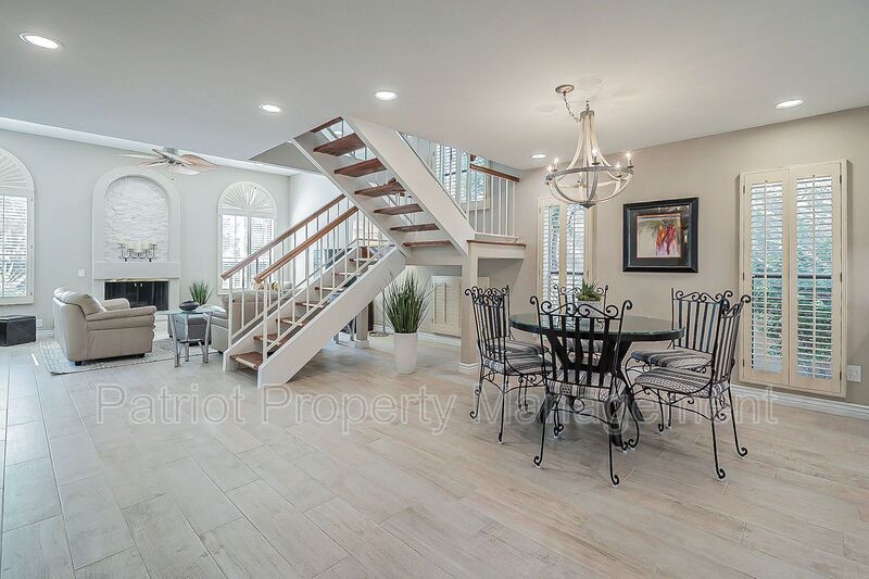 Scottsdale House: 10527 E Fanfol Ln