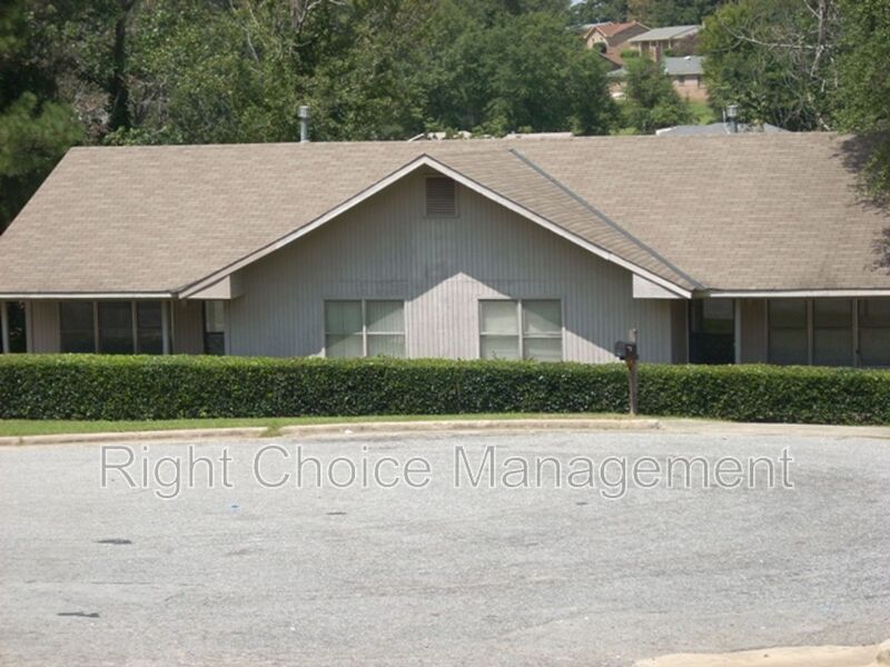 Columbus Condo: 9 Montclair Ct