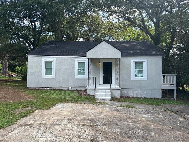 Forest Park House: 4692 College St