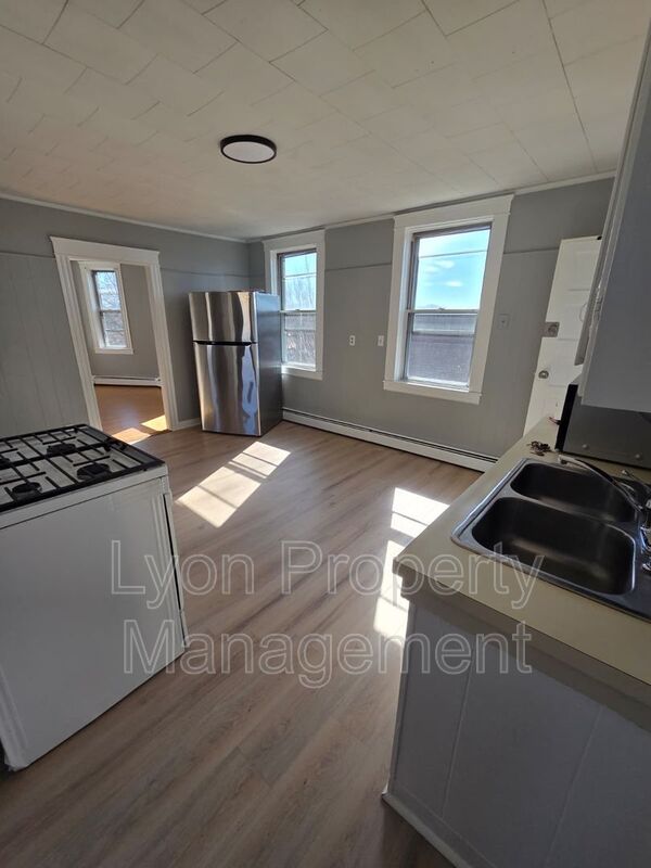 North Providence Condo: 26 Morgan Ave