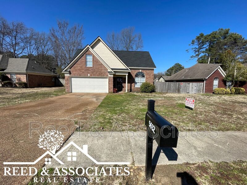 Memphis House: 5632 Pecan Trace Dr.