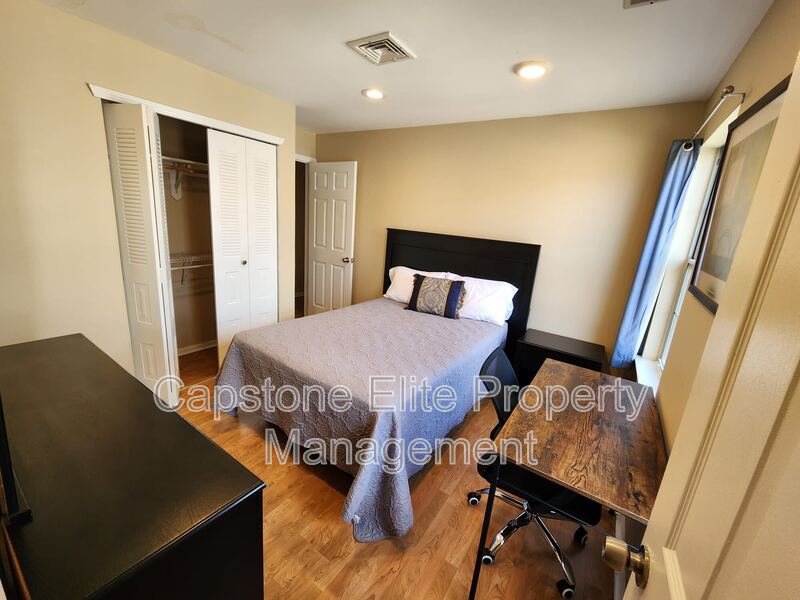 Newark Condo: 1 Cornerstone Lane