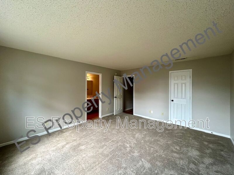 Beautiful 3 bedroom in Camby! - Photo 15