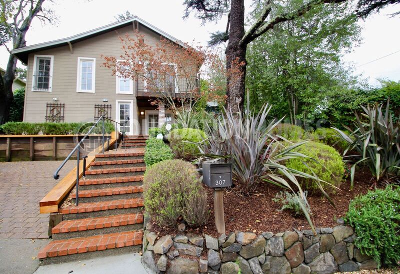 Mill Valley House: 307 Oakdale Ave.