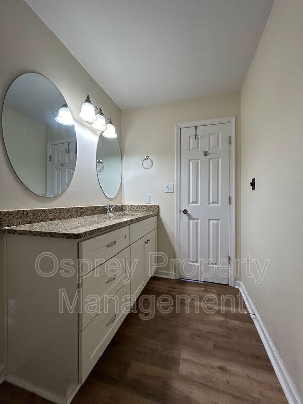 Introducing a charming condo located in the heart of Shore Drive ¨ASK ABOUT OUR ZERO DEPOSIT¨ - Photo 10