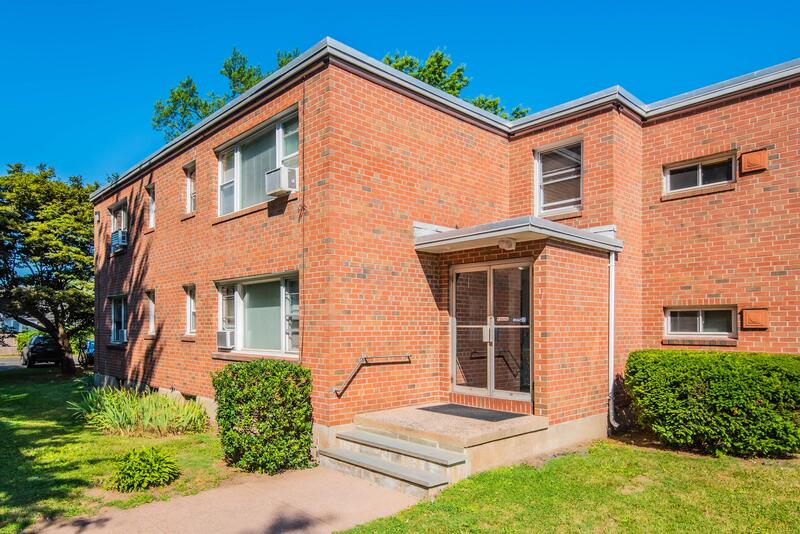 East Hartford House: 353 A Main Street