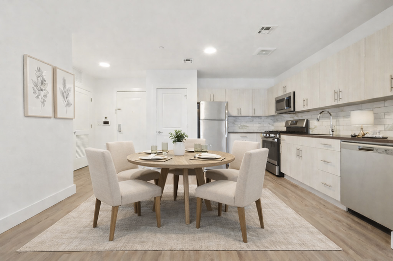 City of Orange Condo: 276 Reock Street - 603