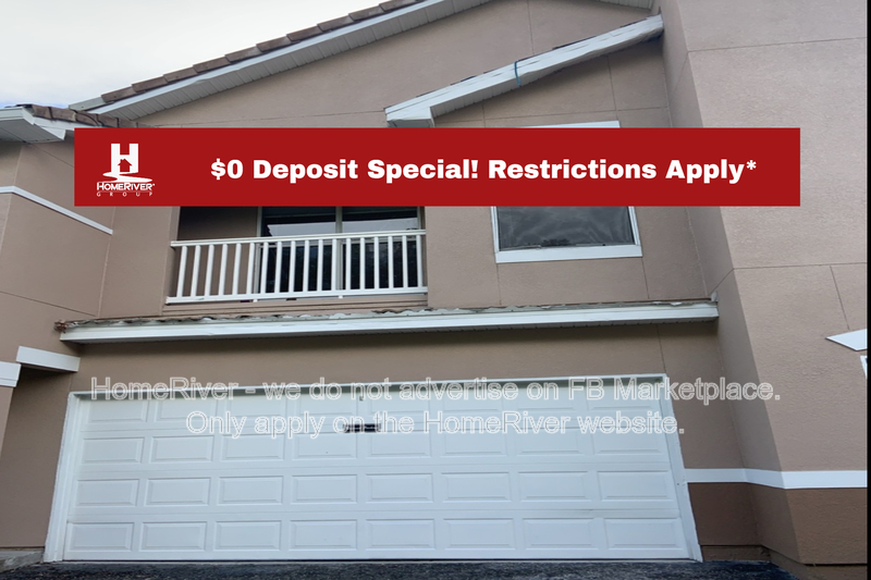 Tampa Townhome: 18113 Villa Creek Dr