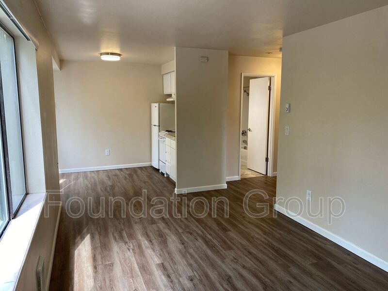 Seattle House: 400 10th Ave