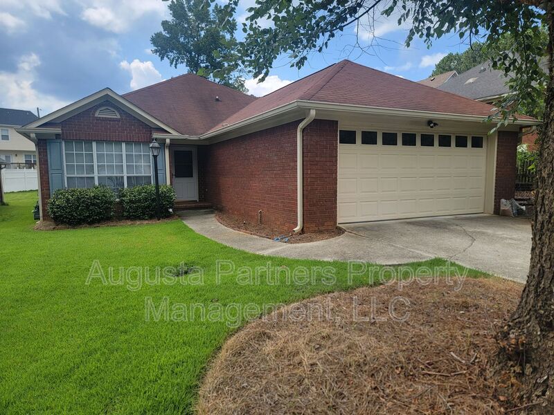 Augusta House: 2910 Pointewest Dr