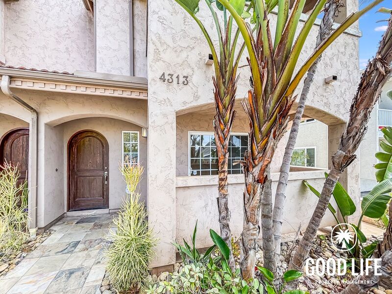 San Diego Townhome: 4313 Cleveland Ave