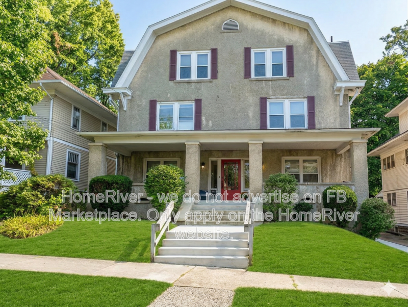 Akron Condo: 1142 Jefferson Ave