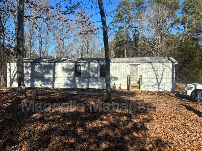 Henderson House: 441 Hunter Rd