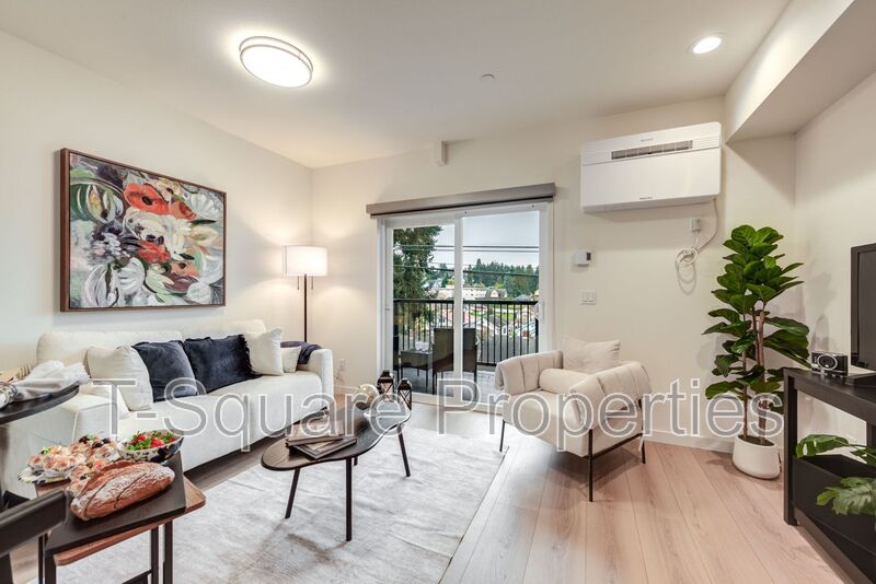Everett Apartment: 3402 Colby Avenue