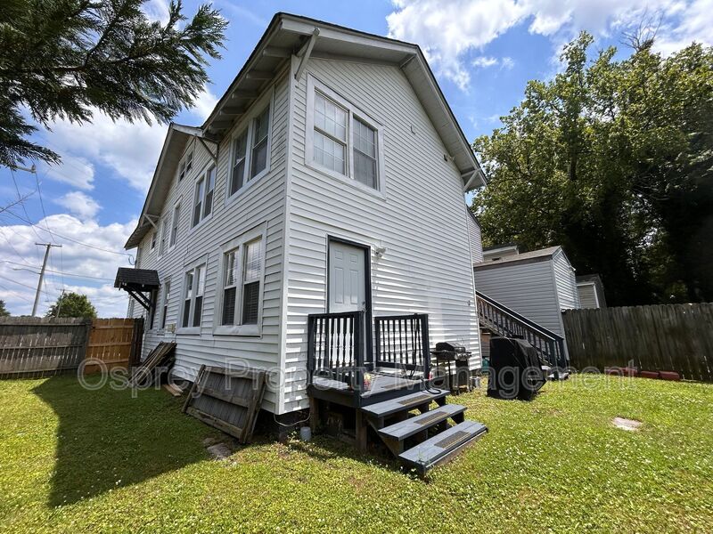 Charming 2-Bedroom Duplex in Portsmouth *ASK ABOUT OUR ZERO DEPOSIT* - Photo 23
