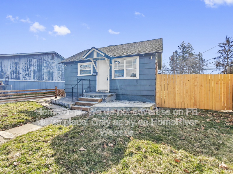 Spokane House: 224 E Rockwell Ave