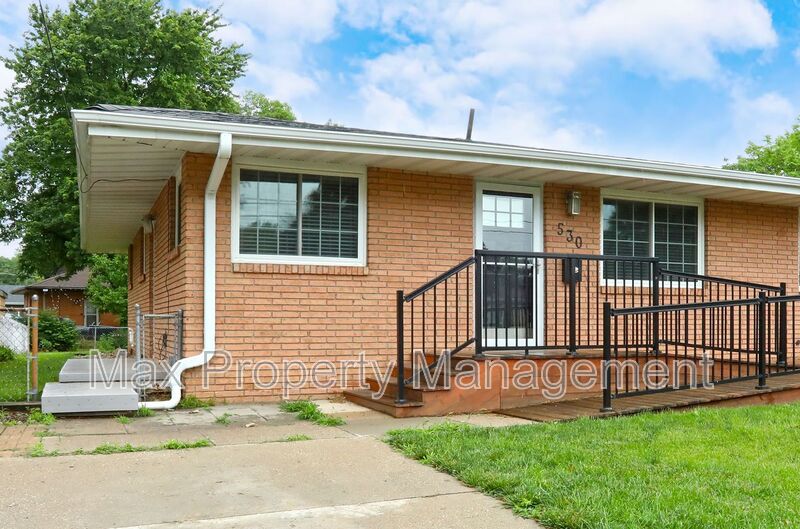 Ankeny House: 530 SW Maple St