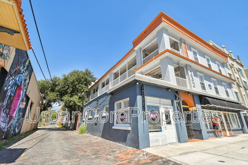 St. Petersburg Condo: 232 4th St N