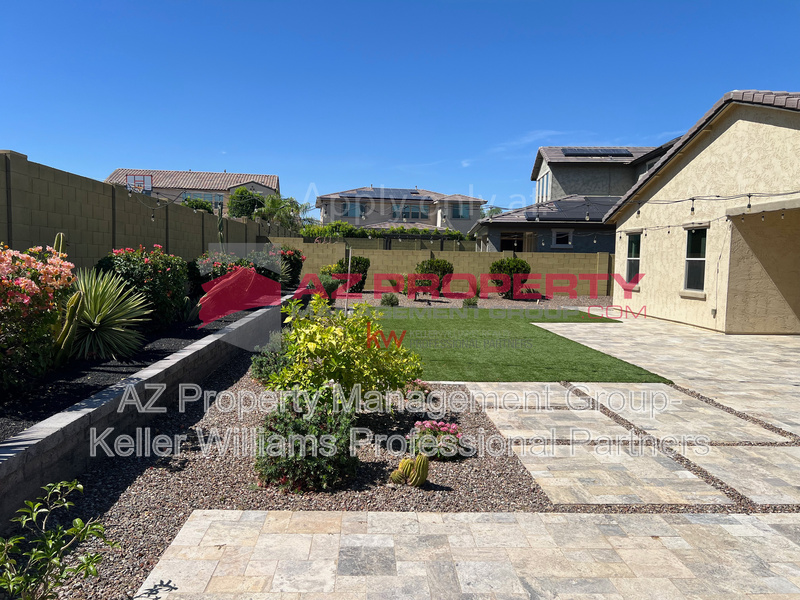 Buckeye House: 2604 N Black Rock Rd