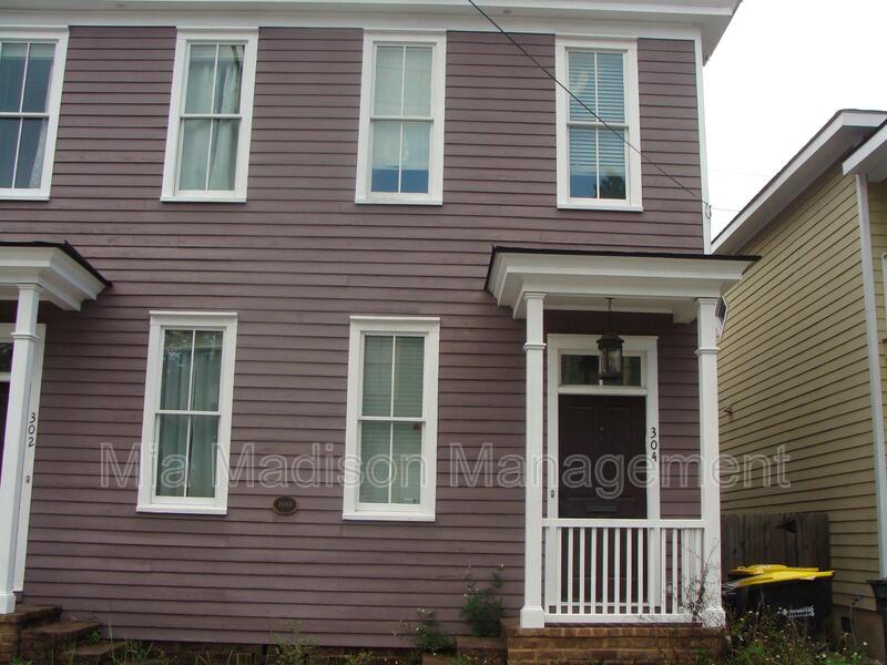 Savannah Condo: 304 E 33rd St