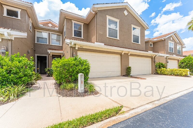 Tampa Townhome: 4957 Anniston Circle