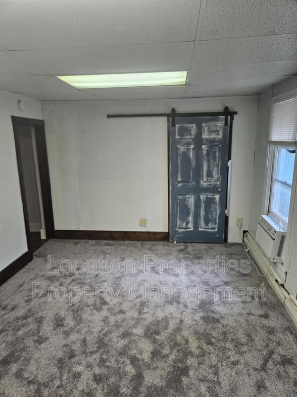 925 Alabama Street - C, Lawrence, Kansas rental photo 10 of 15